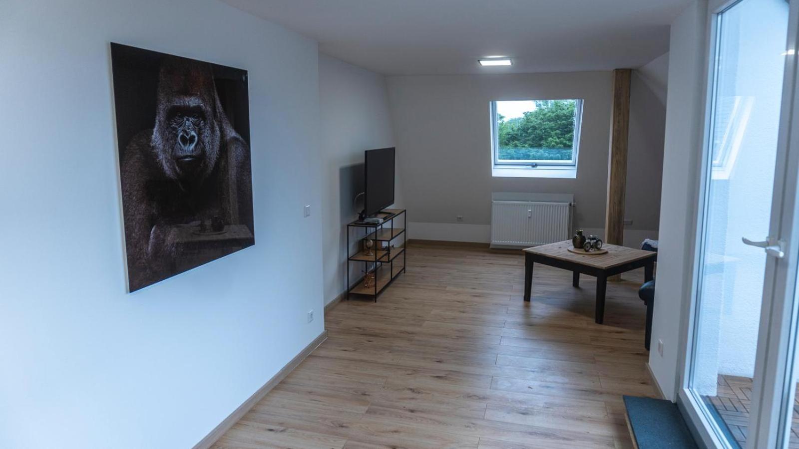 Moderne Ferienwohnung In Gelsenkirchen-Schalke Fuer 1 Bis 7 Personen Mit Terrasse, Ideal Fuer Gruppen & Stadionbesuche Εξωτερικό φωτογραφία