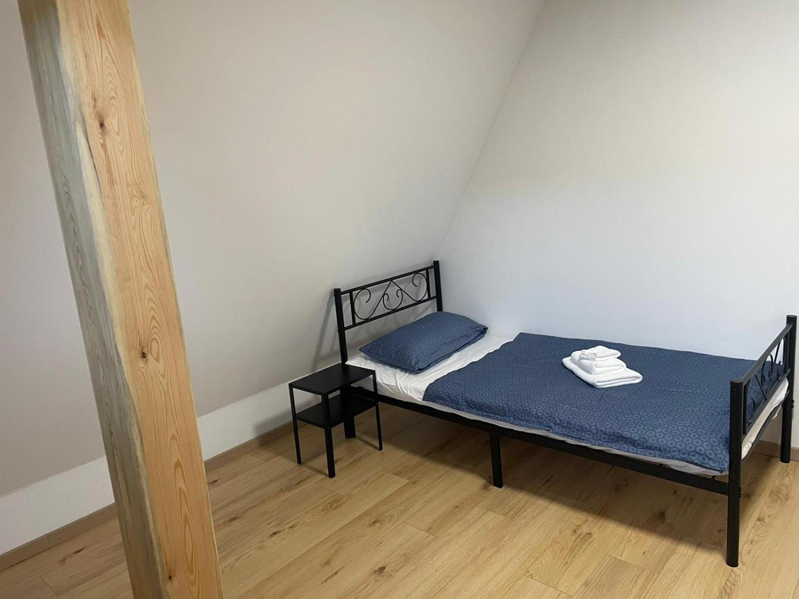 Moderne Ferienwohnung In Gelsenkirchen-Schalke Fuer 1 Bis 7 Personen Mit Terrasse, Ideal Fuer Gruppen & Stadionbesuche Εξωτερικό φωτογραφία