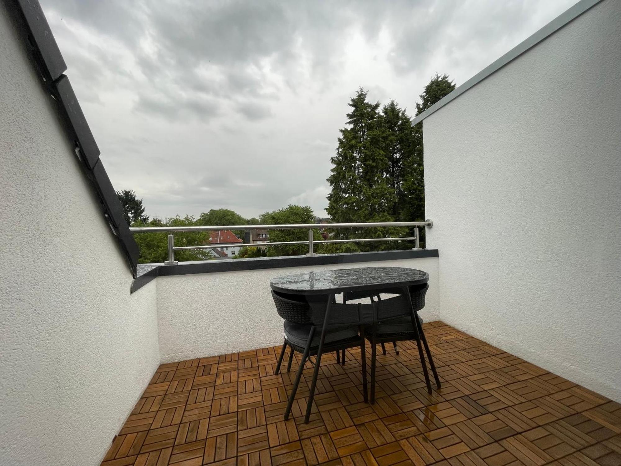 Moderne Ferienwohnung In Gelsenkirchen-Schalke Fuer 1 Bis 7 Personen Mit Terrasse, Ideal Fuer Gruppen & Stadionbesuche Εξωτερικό φωτογραφία